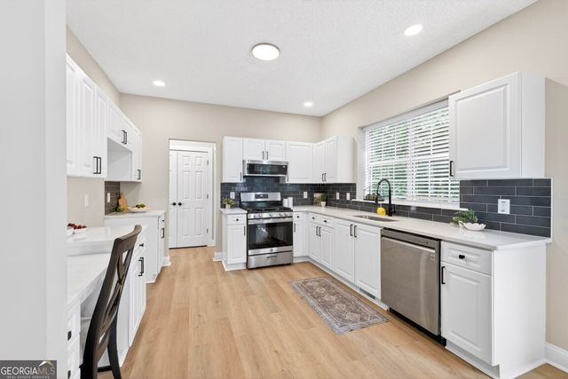 1087 Glen Chase Drive, Lawrenceville, GA 30044