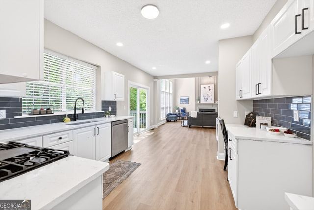 1087 Glen Chase Drive, Lawrenceville, GA 30044