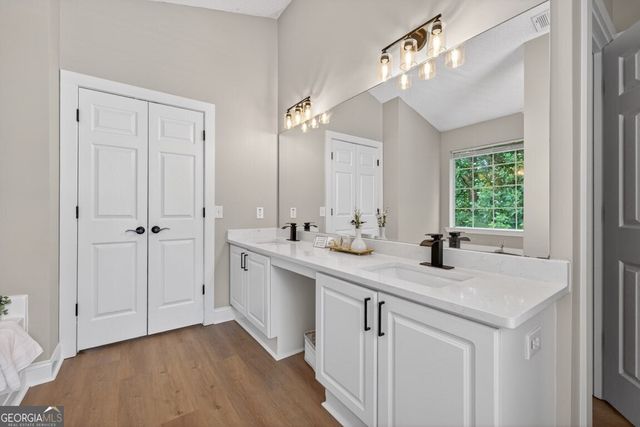 1087 Glen Chase Drive, Lawrenceville, GA 30044