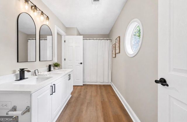 1087 Glen Chase Drive, Lawrenceville, GA 30044