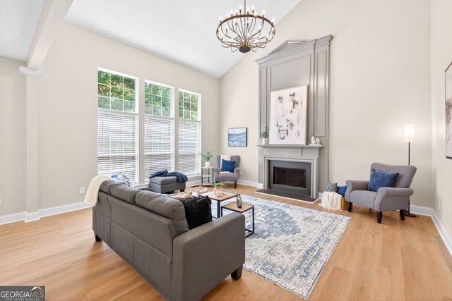 1087 Glen Chase Drive, Lawrenceville, GA 30044