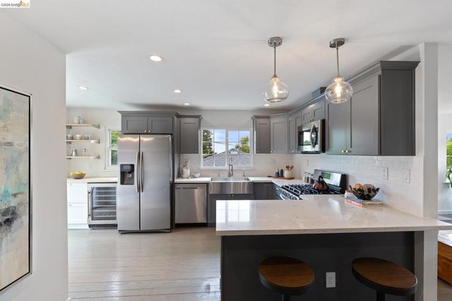 4086 Laguna Ave, Oakland, CA 94602