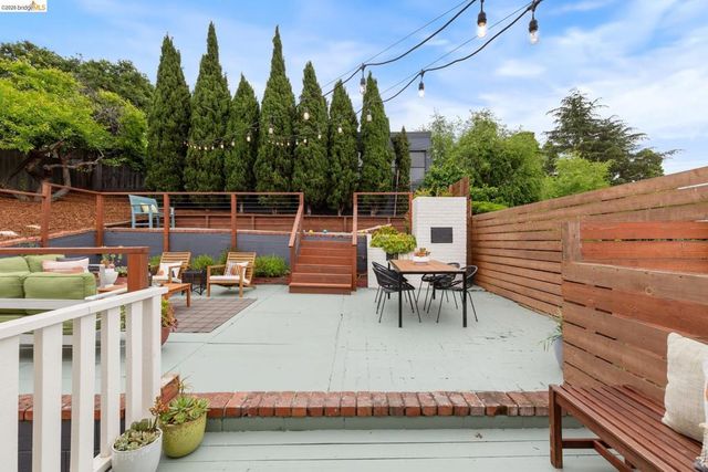 4086 Laguna Ave, Oakland, CA 94602