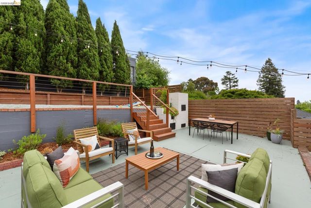 4086 Laguna Ave, Oakland, CA 94602