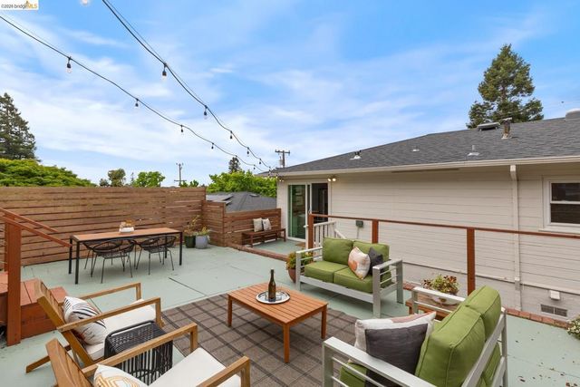 4086 Laguna Ave, Oakland, CA 94602