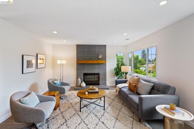 4086 Laguna Ave, Oakland, CA 94602