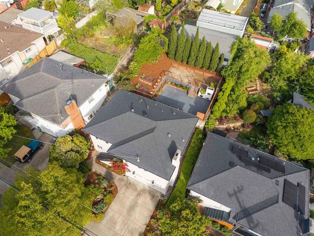 4086 Laguna Ave, Oakland, CA 94602