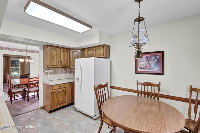 7604 Nottoway Cir, Louisville, KY 40214