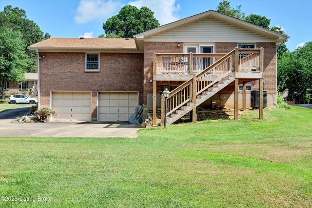 7604 Nottoway Cir, Louisville, KY 40214