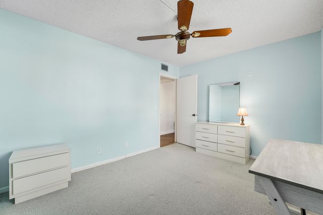 5900 Whispering Pine Way A-1, Greenacres, FL 33463