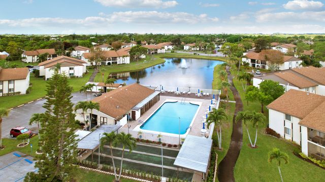 5900 Whispering Pine Way A-1, Greenacres, FL 33463