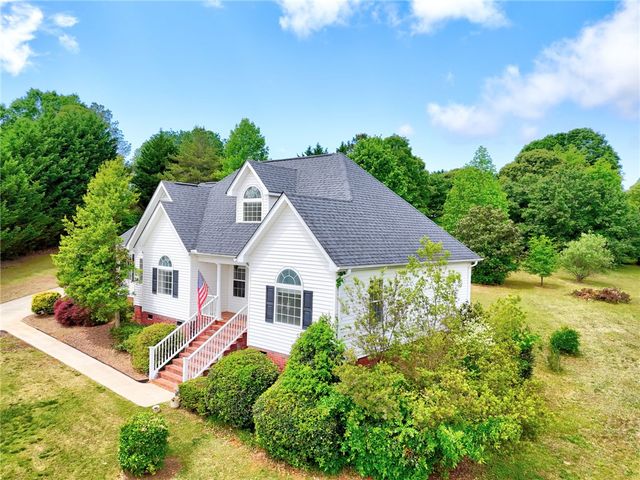 333 Crowfield Drive, Liberty, SC 29657