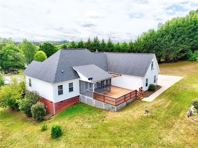 333 Crowfield Drive, Liberty, SC 29657