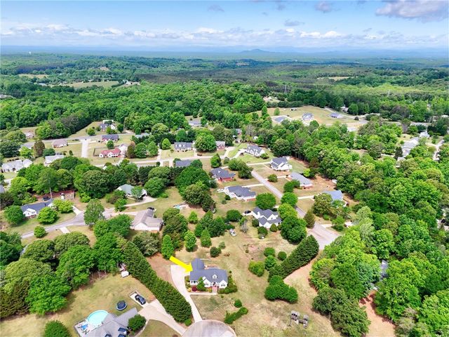 333 Crowfield Drive, Liberty, SC 29657