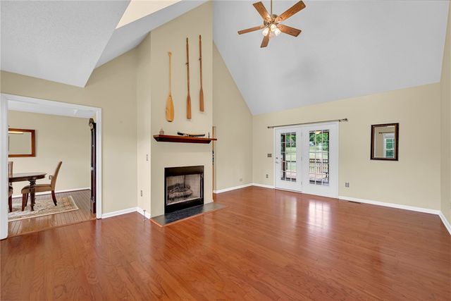 333 Crowfield Drive, Liberty, SC 29657