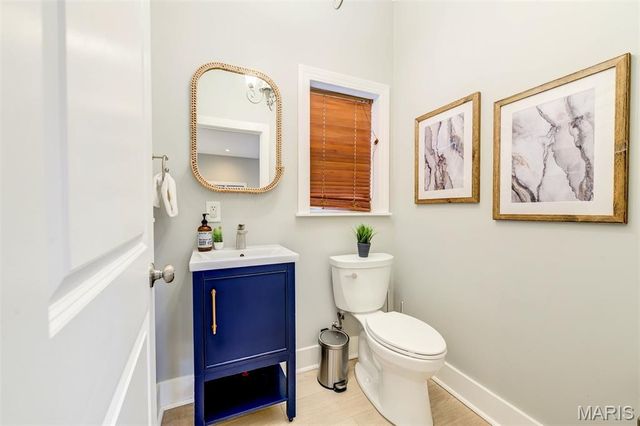 6413 Lloyd Avenue, St Louis, MO 63139