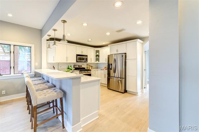 6413 Lloyd Avenue, St Louis, MO 63139