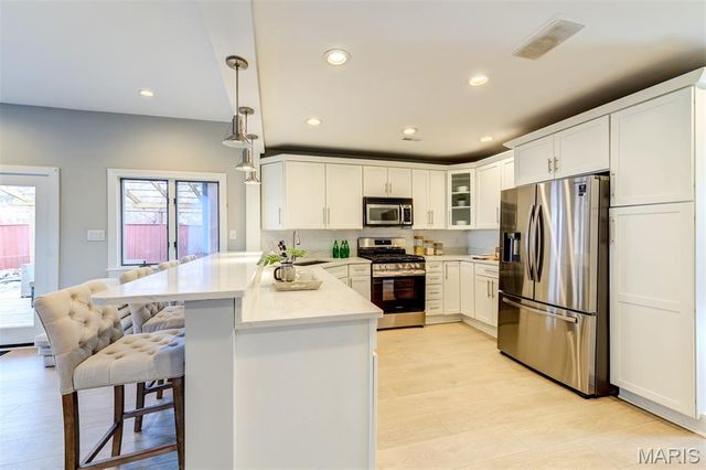 6413 Lloyd Avenue, St Louis, MO 63139