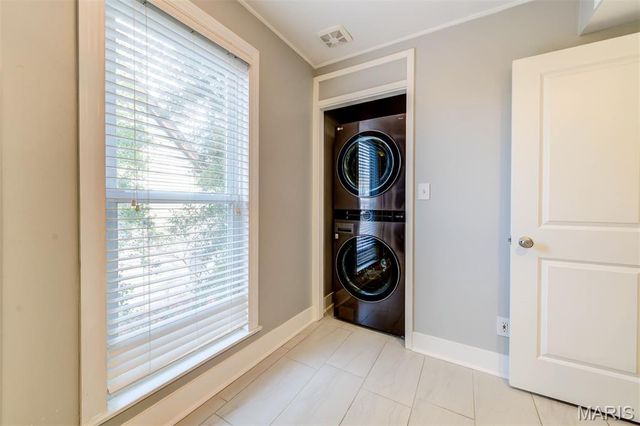 6413 Lloyd Avenue, St Louis, MO 63139