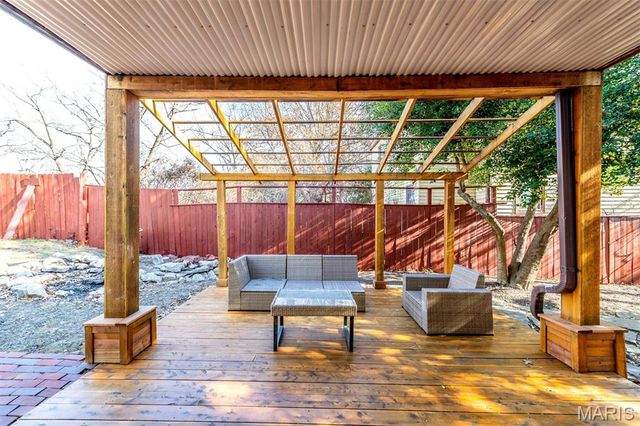 6413 Lloyd Avenue, St Louis, MO 63139