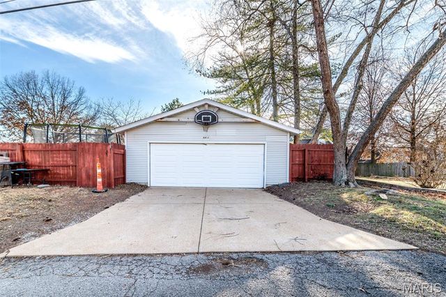 6413 Lloyd Avenue, St Louis, MO 63139