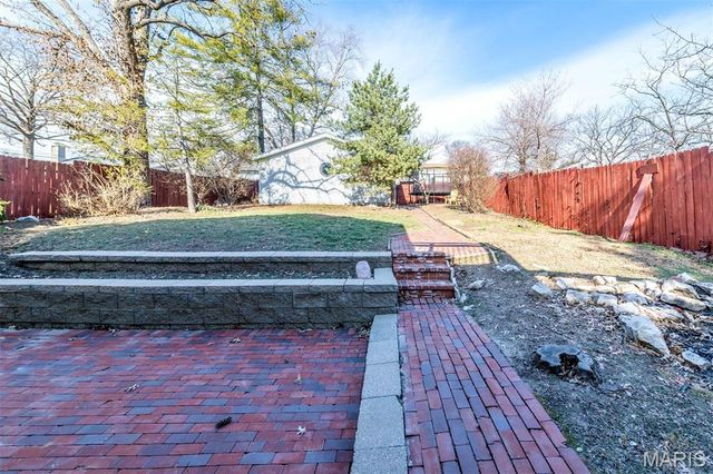 6413 Lloyd Avenue, St Louis, MO 63139