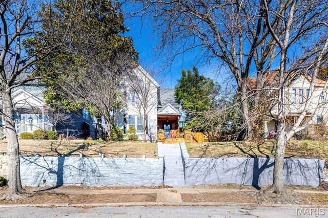 6413 Lloyd Avenue, St Louis, MO 63139