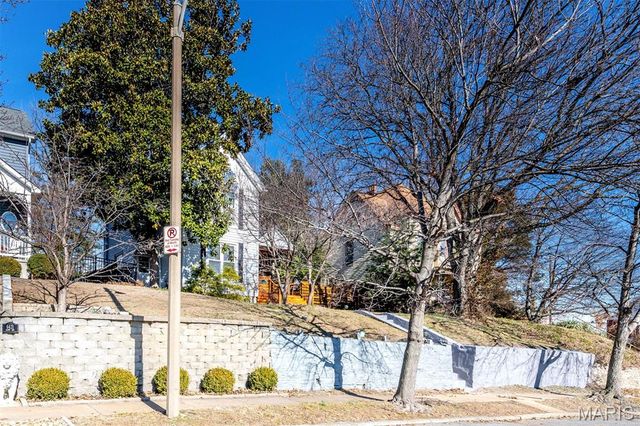 6413 Lloyd Avenue, St Louis, MO 63139