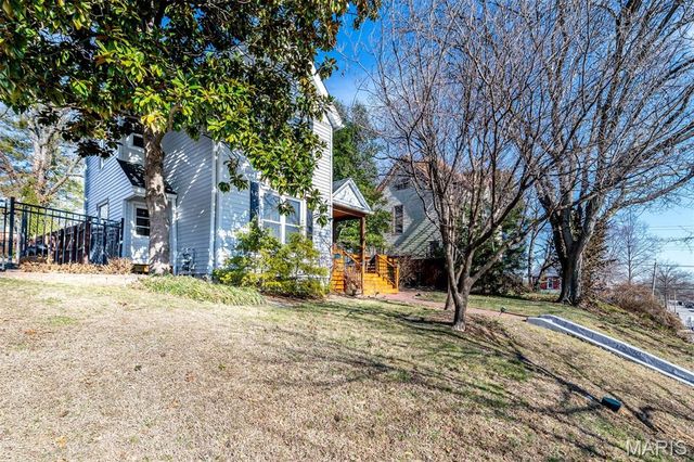 6413 Lloyd Avenue, St Louis, MO 63139