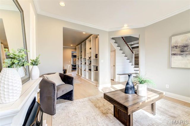 6413 Lloyd Avenue, St Louis, MO 63139