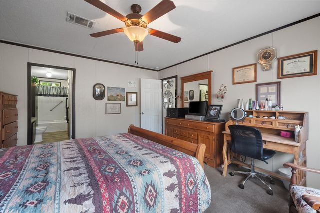 202 N 3rd Street E, Dawson, TX 76639