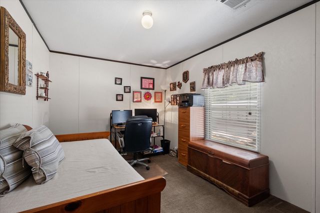 202 N 3rd Street E, Dawson, TX 76639