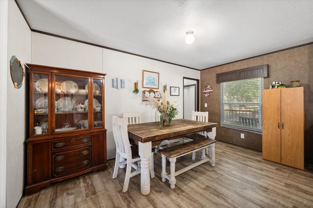 202 N 3rd Street E, Dawson, TX 76639