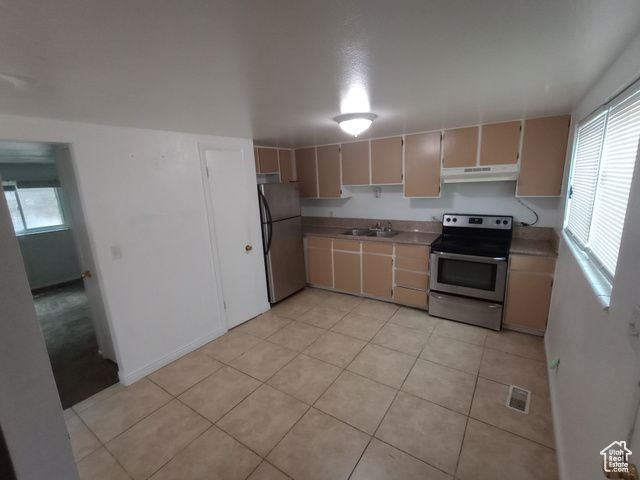2739 S BUCCANEER DR, Magna, UT 84044