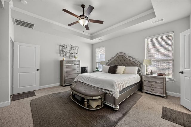 108 Crystal Creek Drive, Red Oak, TX 75154