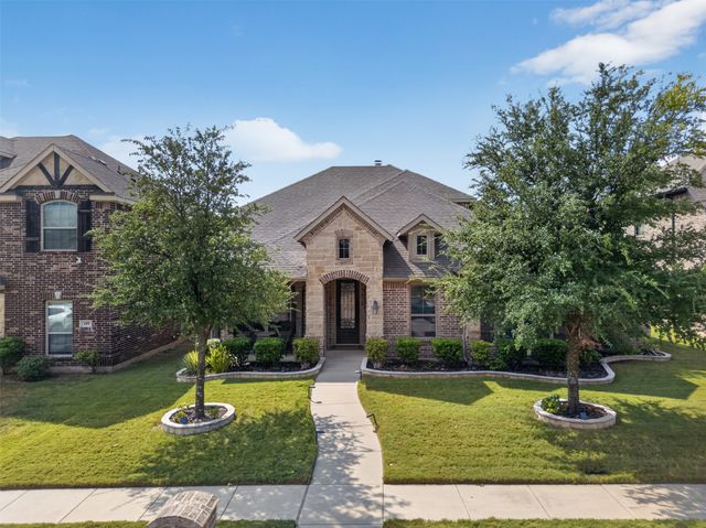 108 Crystal Creek Drive, Red Oak, TX 75154