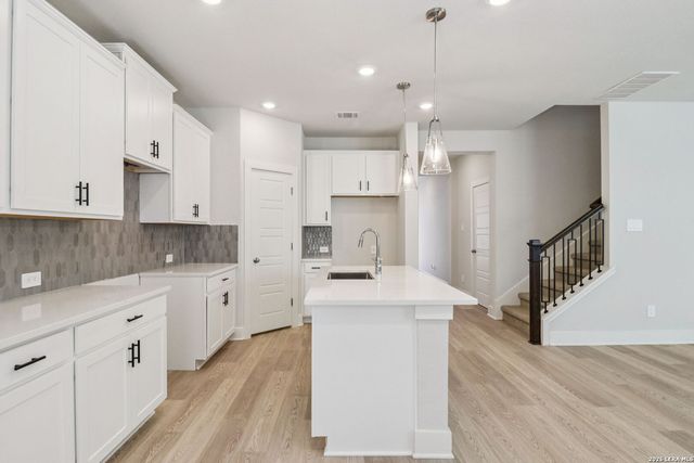 5708 Beths Way, San Antonio, TX 78253