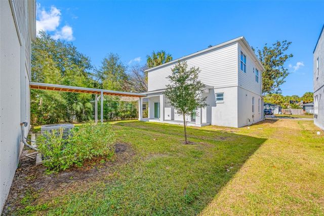 6910 DARTMOUTH AVENUE N, St Petersburg, FL 33710