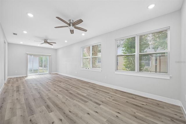 6910 DARTMOUTH AVENUE N, St Petersburg, FL 33710