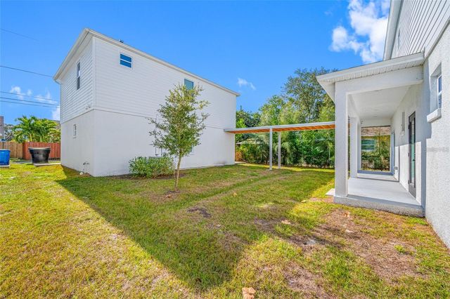 6910 DARTMOUTH AVENUE N, St Petersburg, FL 33710