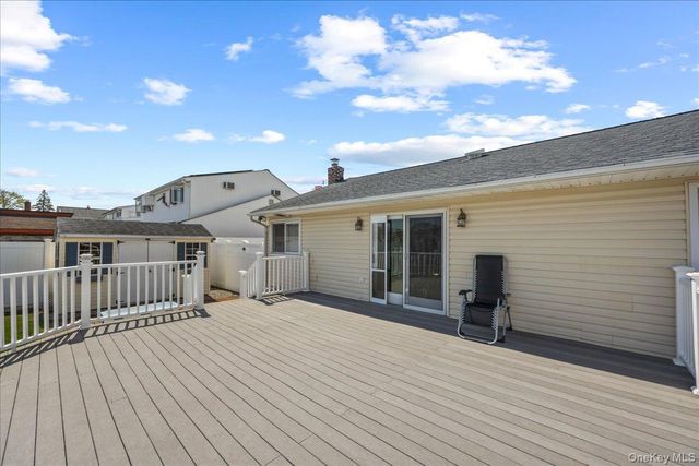 56 Haverford Road, Hicksville, NY 11801
