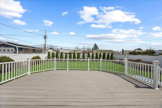 56 Haverford Road, Hicksville, NY 11801