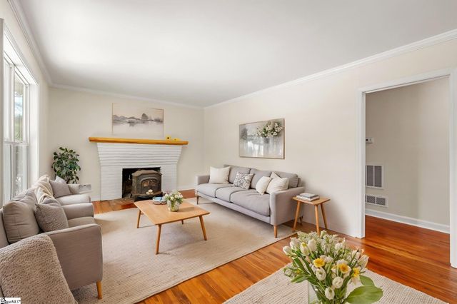 11 Mauldin Circle, Greenville, SC 29609