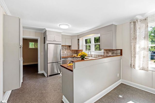 11 Mauldin Circle, Greenville, SC 29609