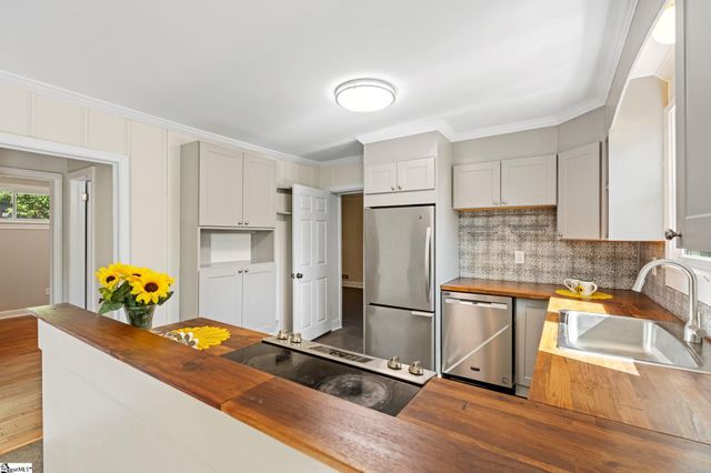 11 Mauldin Circle, Greenville, SC 29609