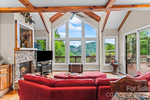 300 Falls View Drive, Lake Toxaway, NC 28774