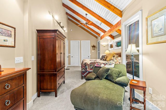 300 Falls View Drive, Lake Toxaway, NC 28774