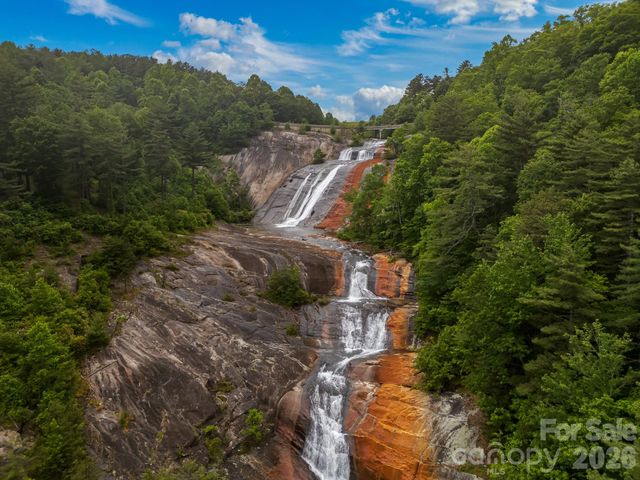 300 Falls View Drive, Lake Toxaway, NC 28774
