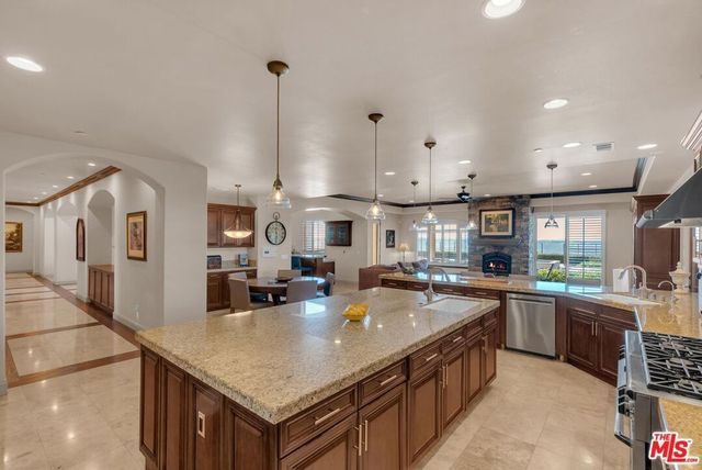 1990 E Highway 46, Shandon, CA 93461