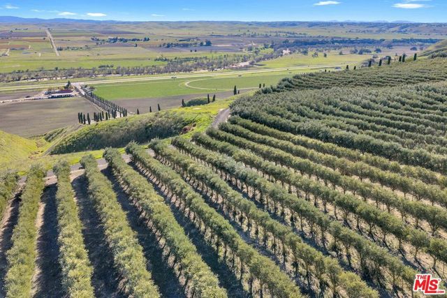 1990 E Highway 46, Shandon, CA 93461